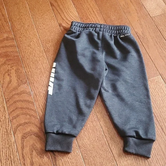 Nike toddler dri fit sweat pants NWOT - Picture 2 of 3